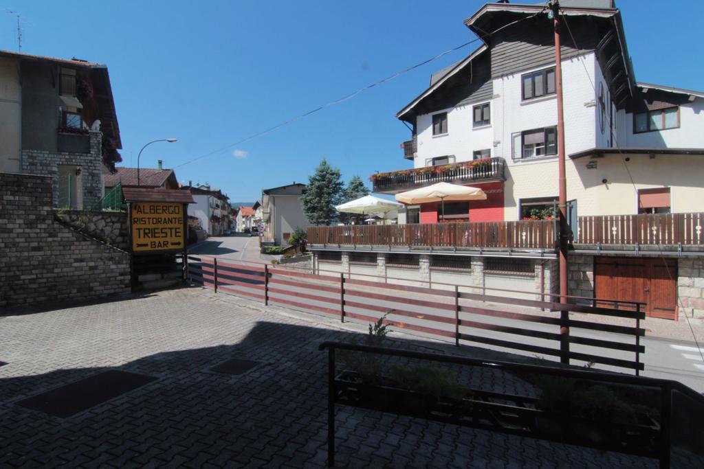 Albergo Trieste Tambre dʼAlpago エクステリア 写真