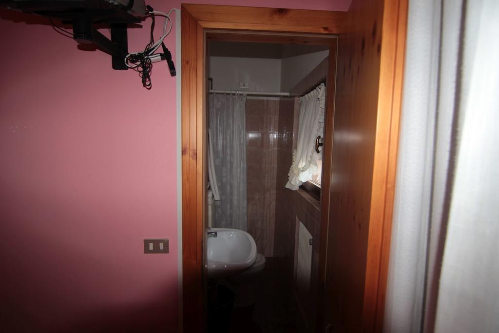 Albergo Trieste Tambre dʼAlpago 部屋 写真