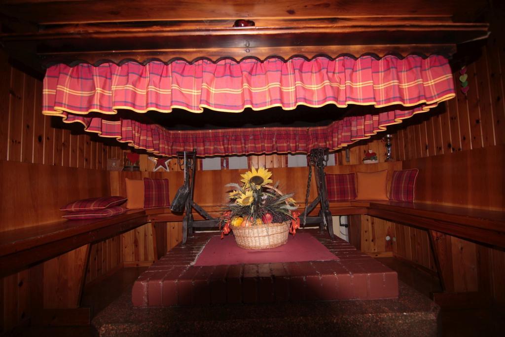 Albergo Trieste Tambre dʼAlpago エクステリア 写真