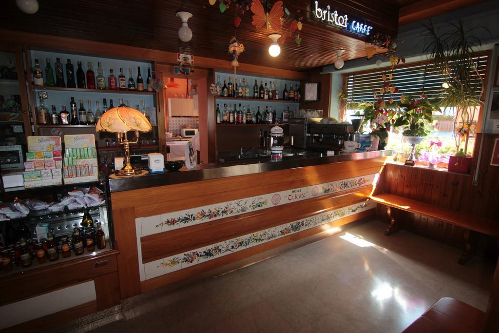 Albergo Trieste Tambre dʼAlpago エクステリア 写真
