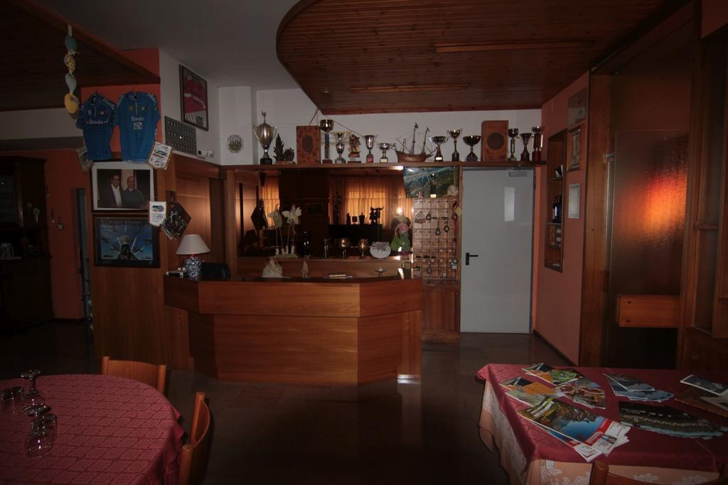 Albergo Trieste Tambre dʼAlpago エクステリア 写真