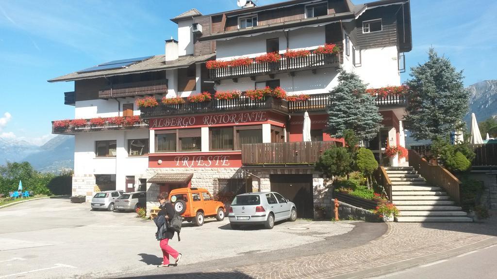 Albergo Trieste Tambre dʼAlpago 部屋 写真