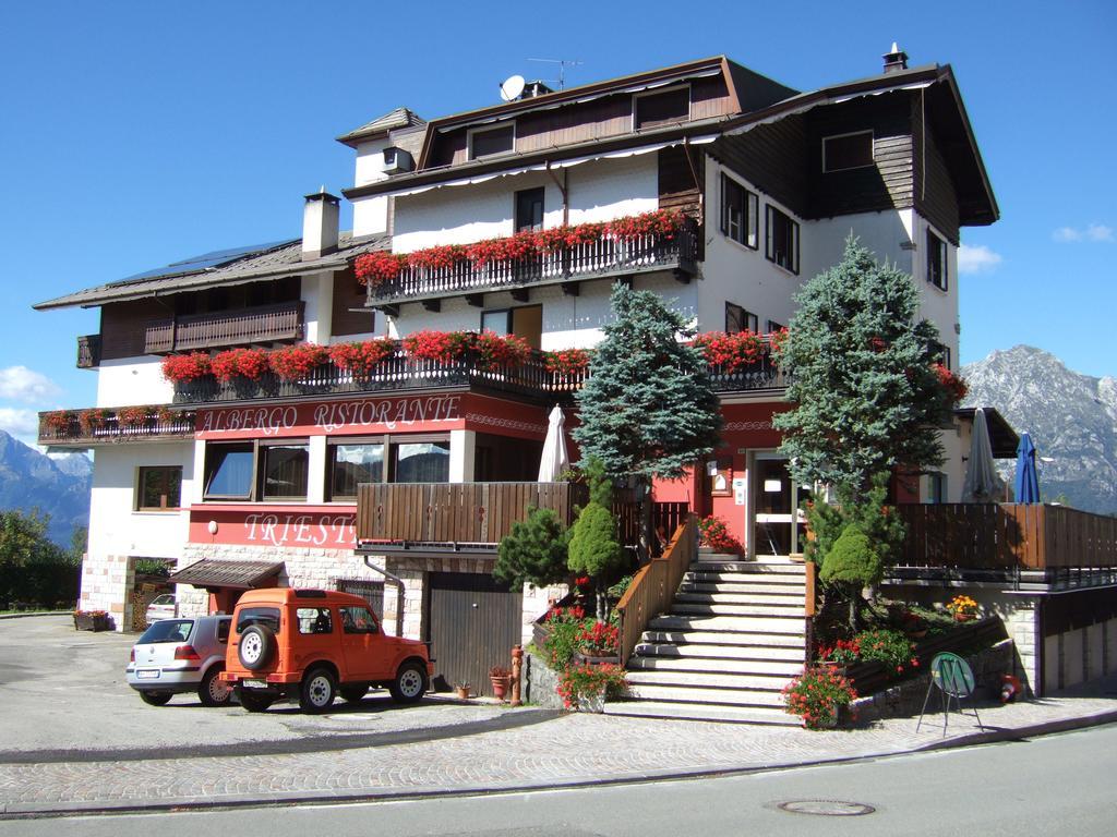 Albergo Trieste Tambre dʼAlpago エクステリア 写真
